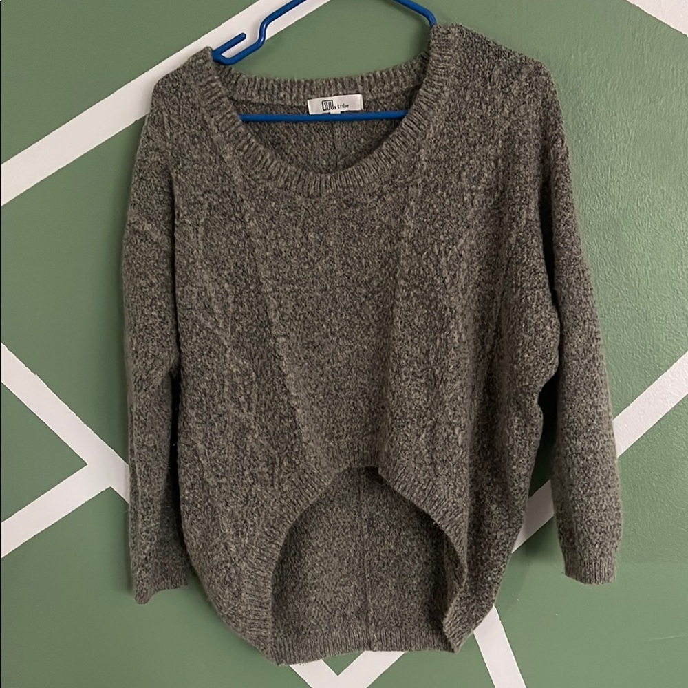 Olive & Oak Gray Crew Neck Sweater with Textured Knit